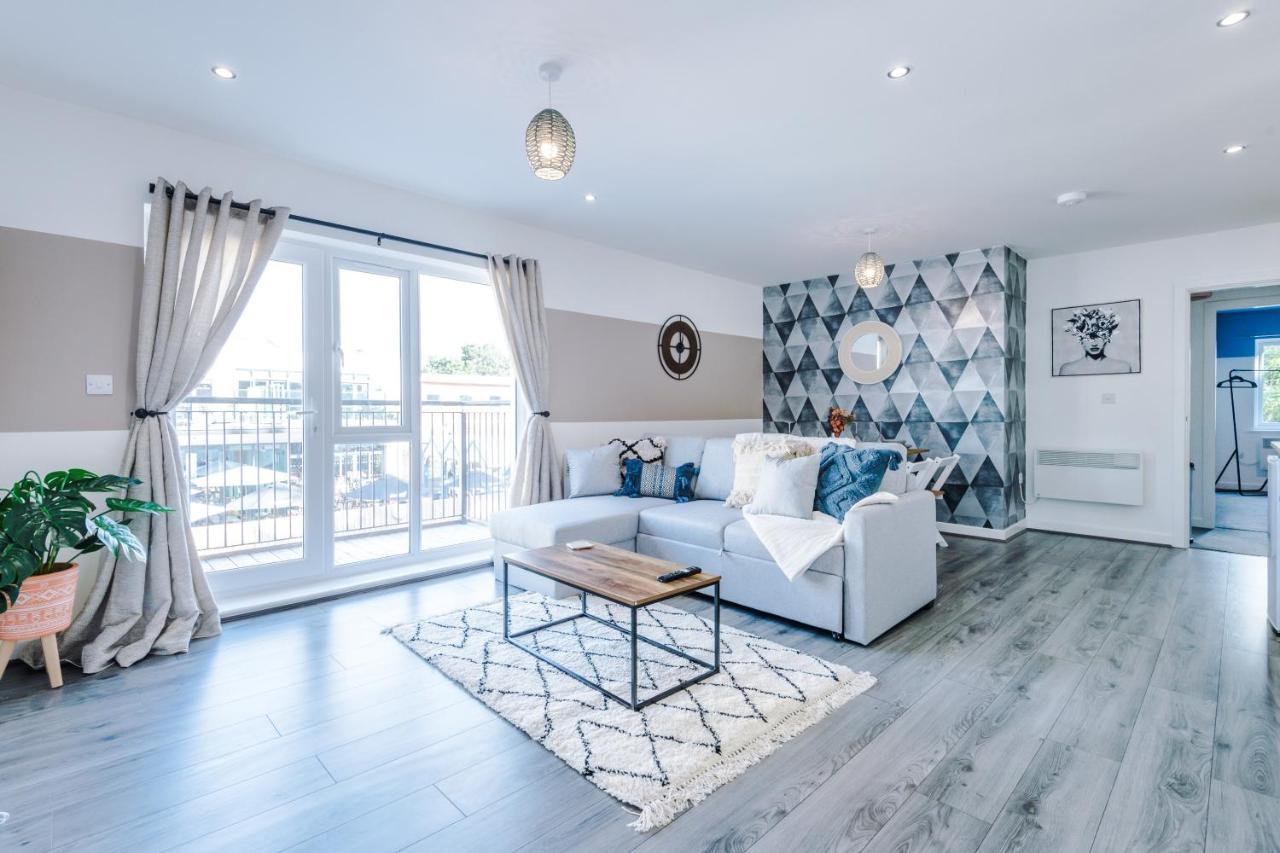 Stunning 2 Bed Apt By Greenstay Serviced Accommodation - Located In Formby Village - Perfect For Short & Long Stays - Couples, Friends & Families & Business Travellers All Welcome - Dog Friendly - 7 외부 사진